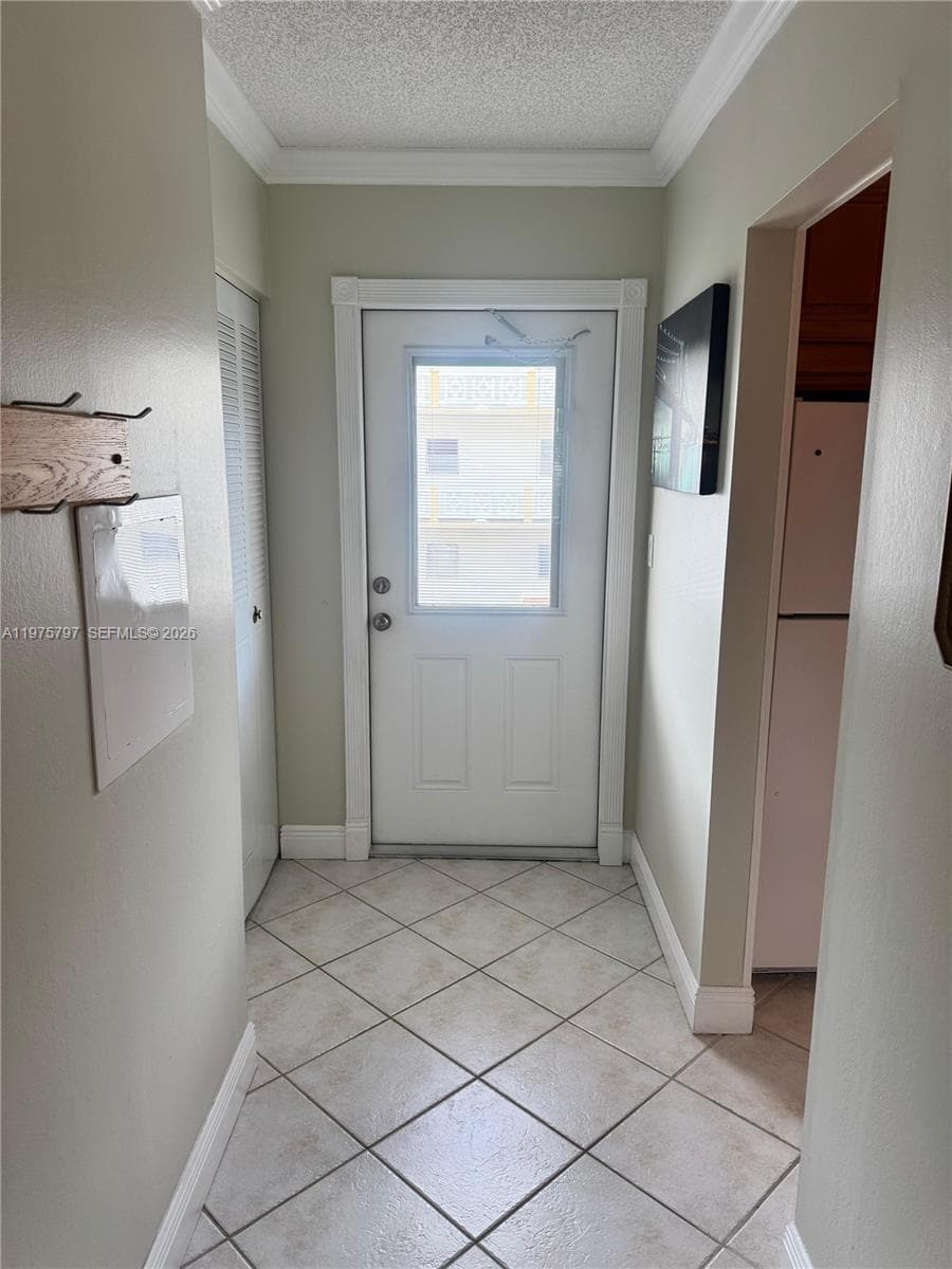 5121 W Oakland Park Blvd # 204, Lauderdale Lakes FL 33313 photo 4