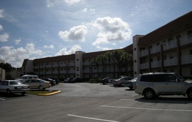 8040 N Sunrise Lakes Drive # 303, Fort Lauderdale FL 33322 photo 2