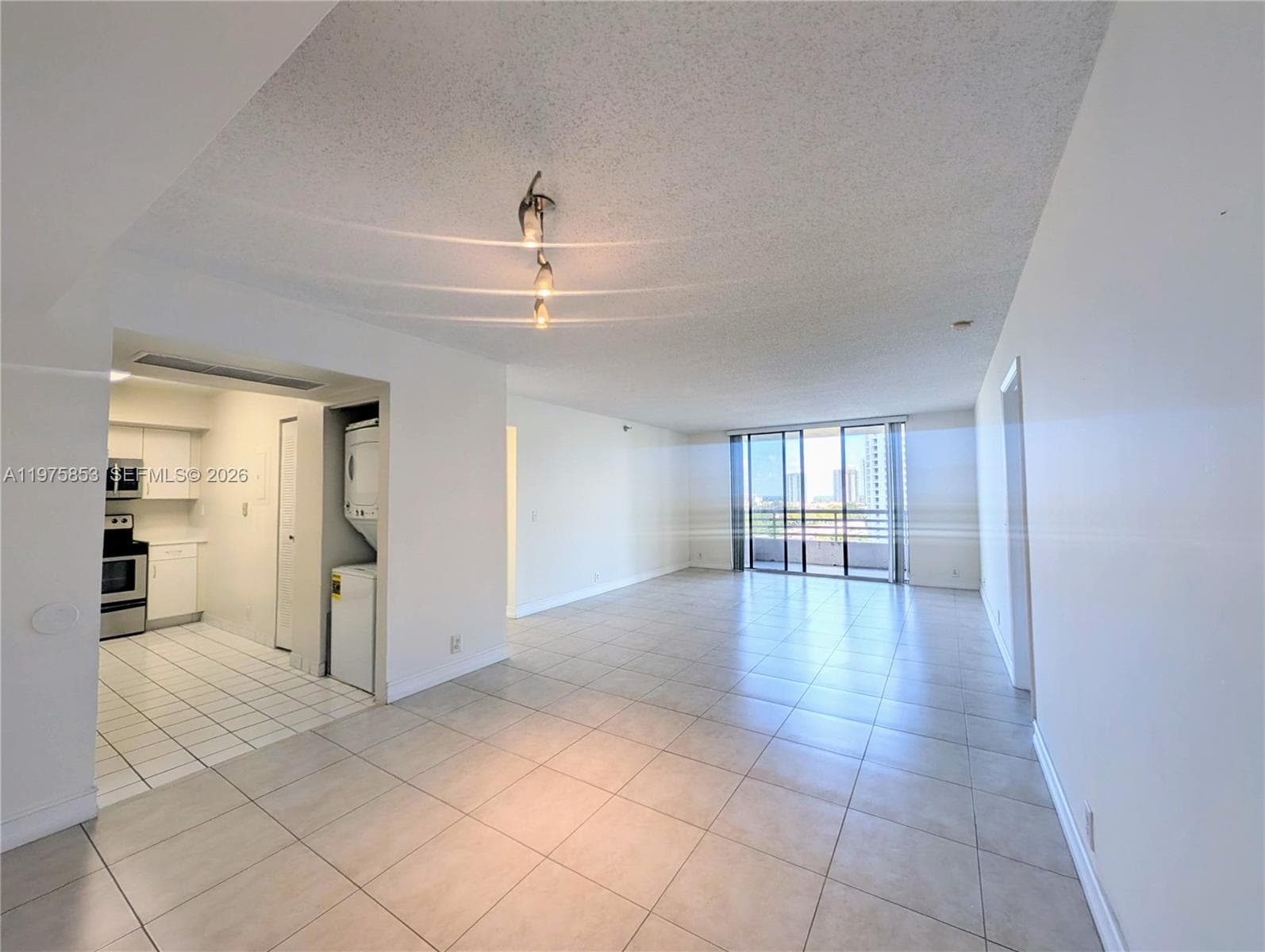 3300 NE 191st St # 1208, Aventura FL 33180 photo 2