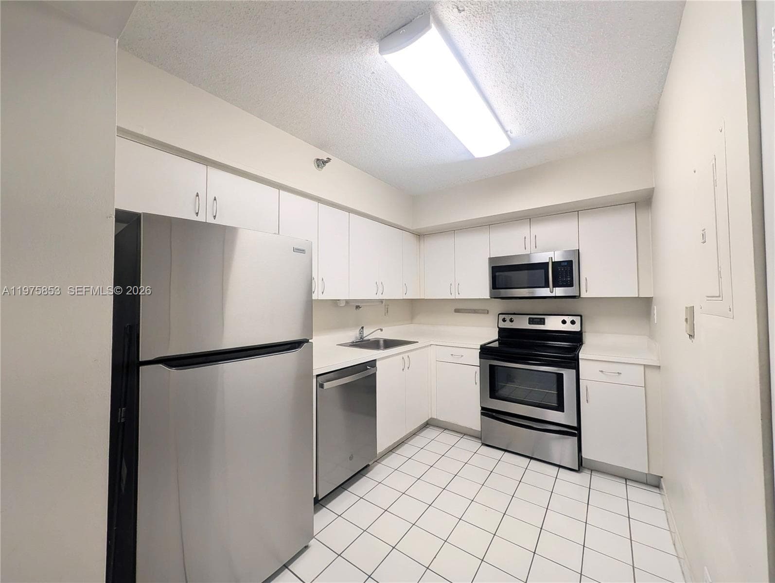 3300 NE 191st St # 1208, Aventura FL 33180 photo 3