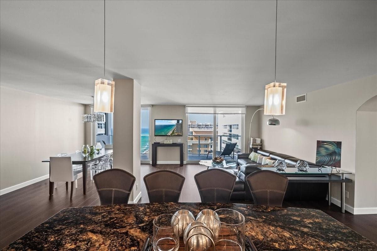 La Mer East photo 5