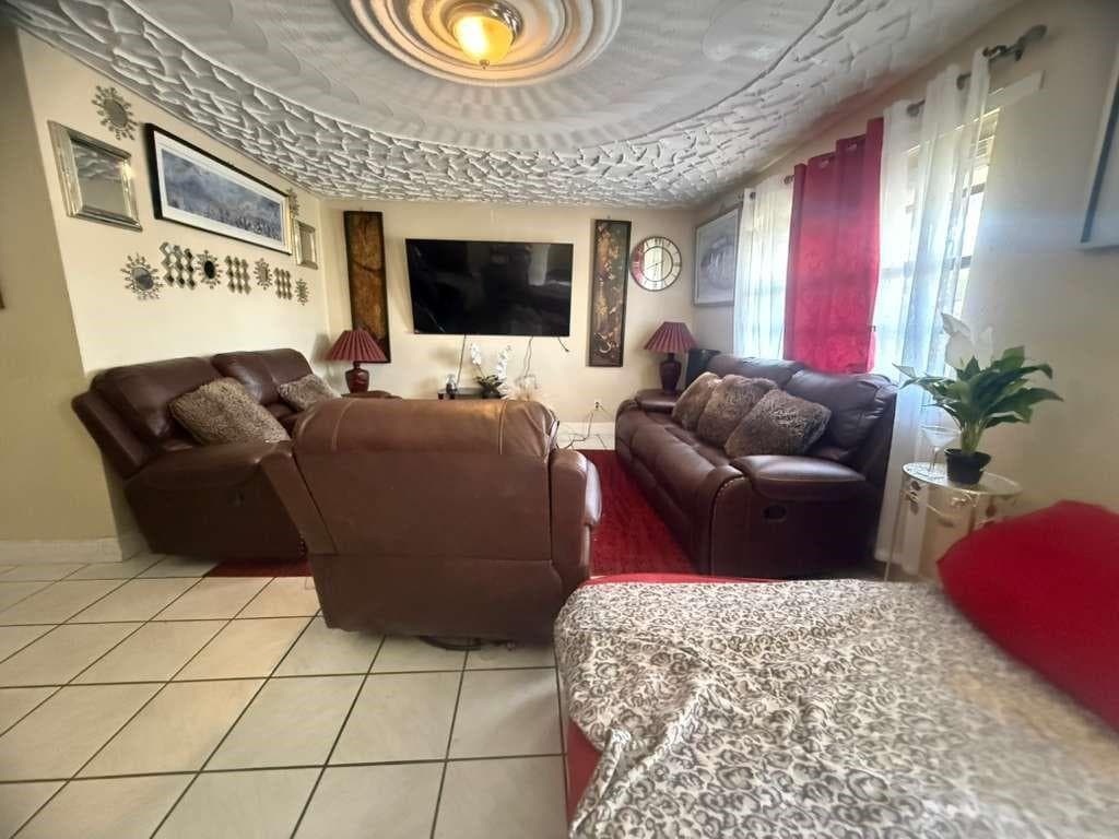 5836 Wiley Street, Hollywood FL 33023 photo 4
