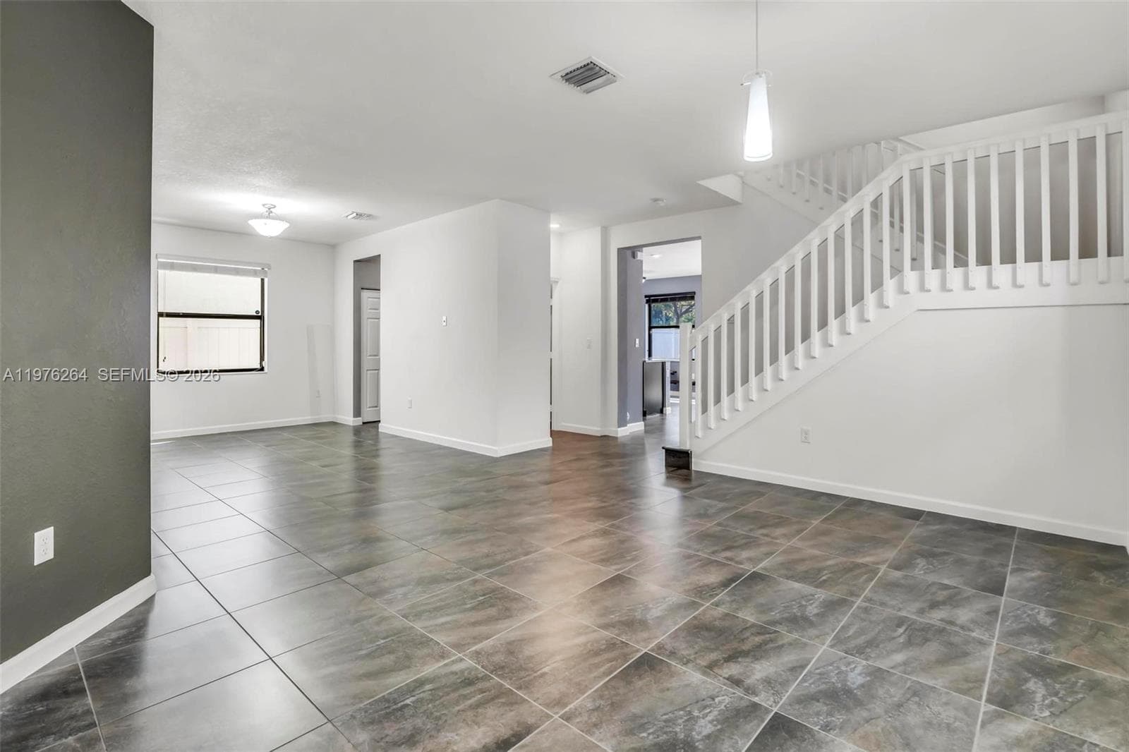 3440 W 100th Ter, Hialeah FL 33018 photo 4