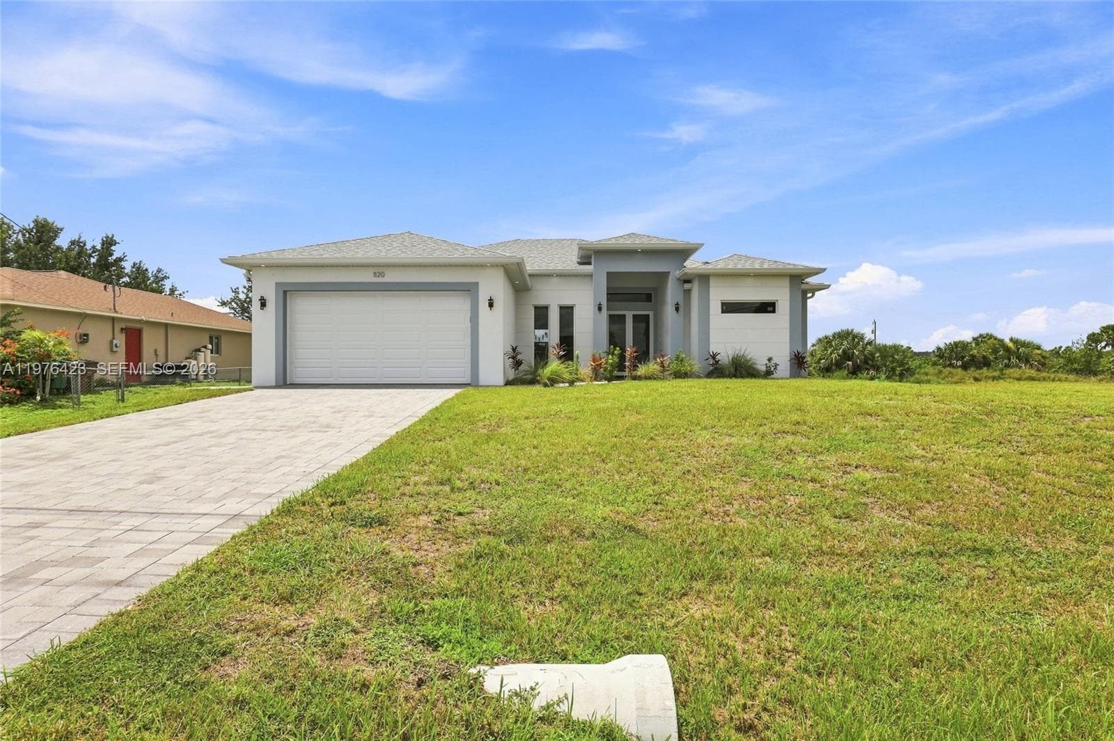 1120 NE 32nd LN, Cape Coral FL 33990 photo 2