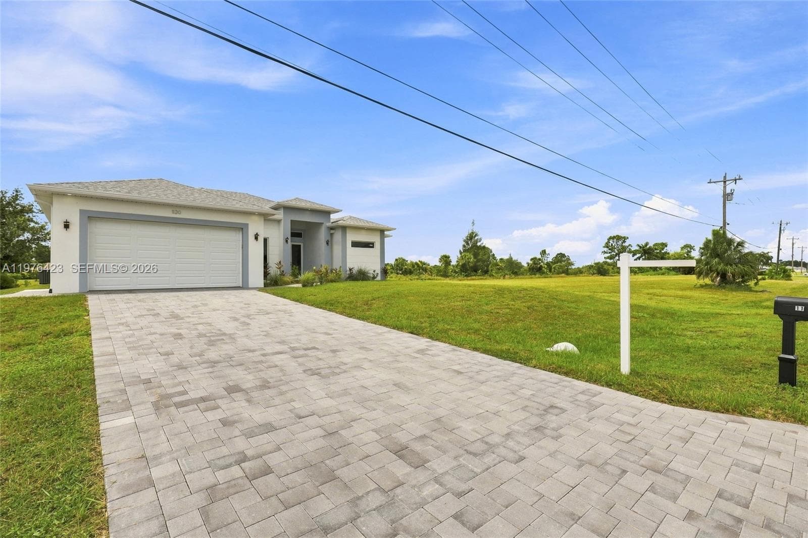 1120 NE 32nd LN, Cape Coral FL 33990 photo 3