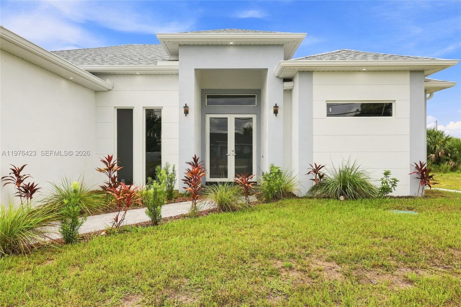 1120 NE 32nd LN, Cape Coral FL 33990 photo 5