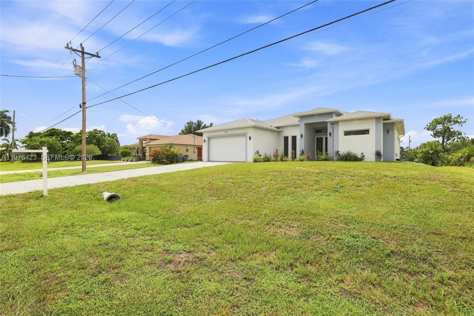 1120 NE 32nd LN, Cape Coral FL 33990 photo 4