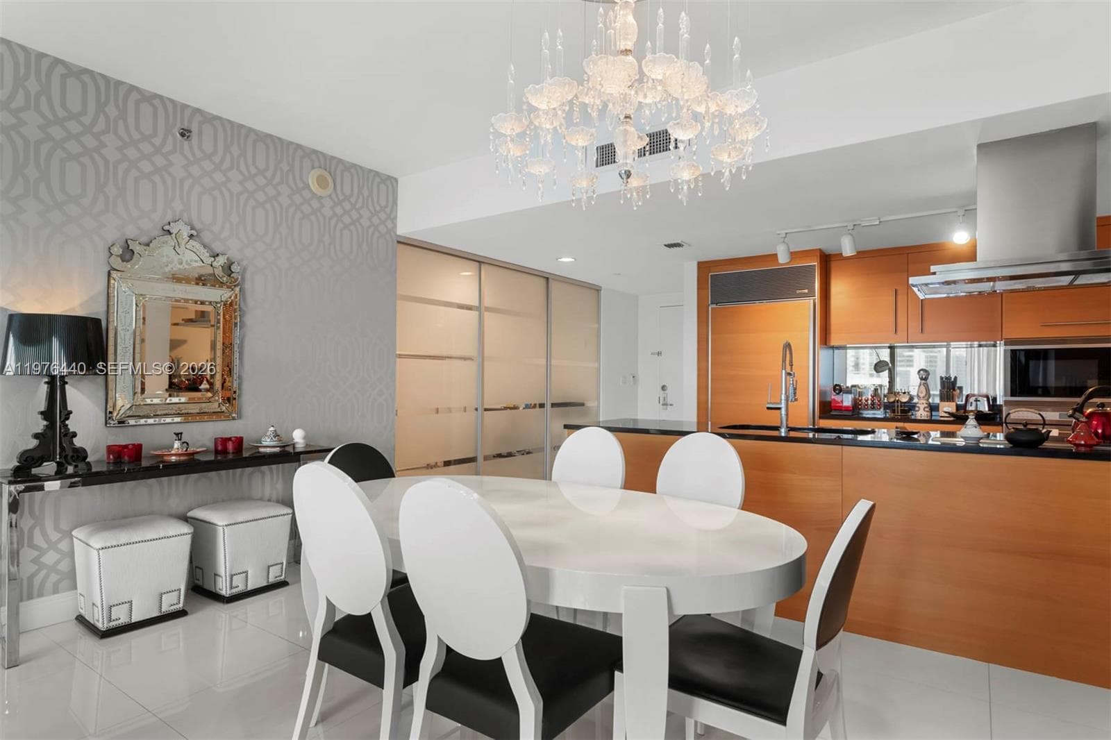 495 Brickell Ave # 805, Miami FL 33131 photo 2