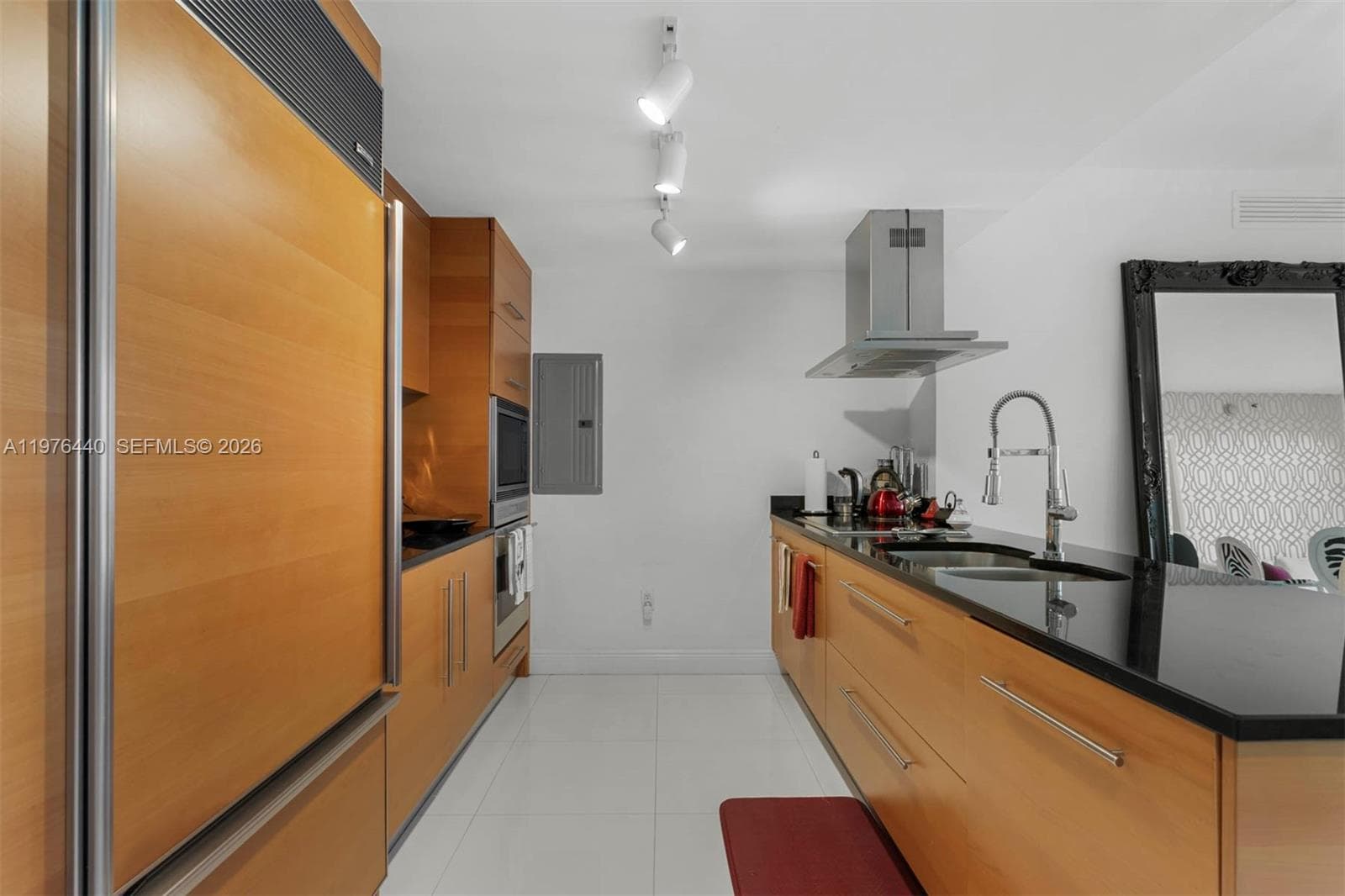 495 Brickell Ave # 805, Miami FL 33131 photo 5