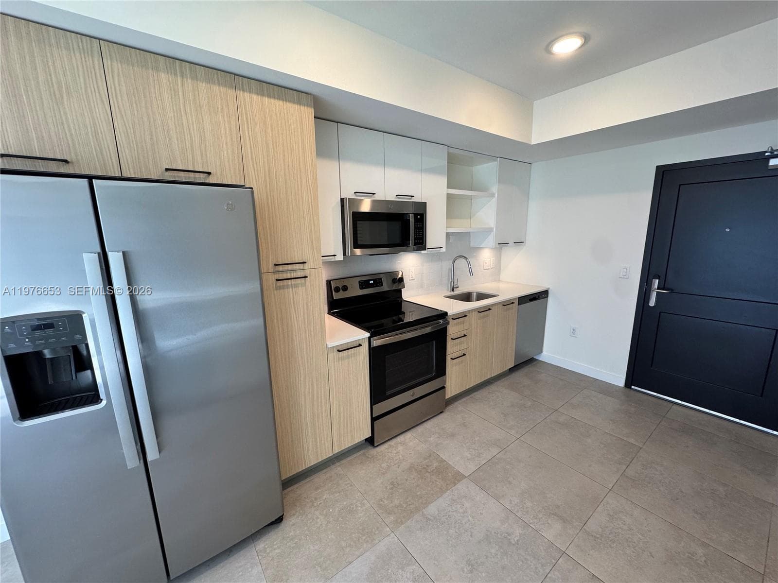 16395 Biscayne Blvd # PH 2211, North Miami Beach FL 33160 photo 2