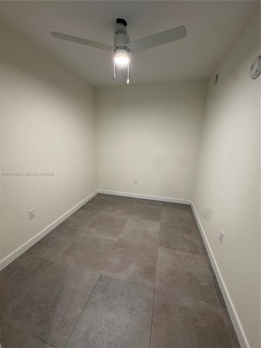 16395 Biscayne Blvd # PH 2211, North Miami Beach FL 33160 photo 4