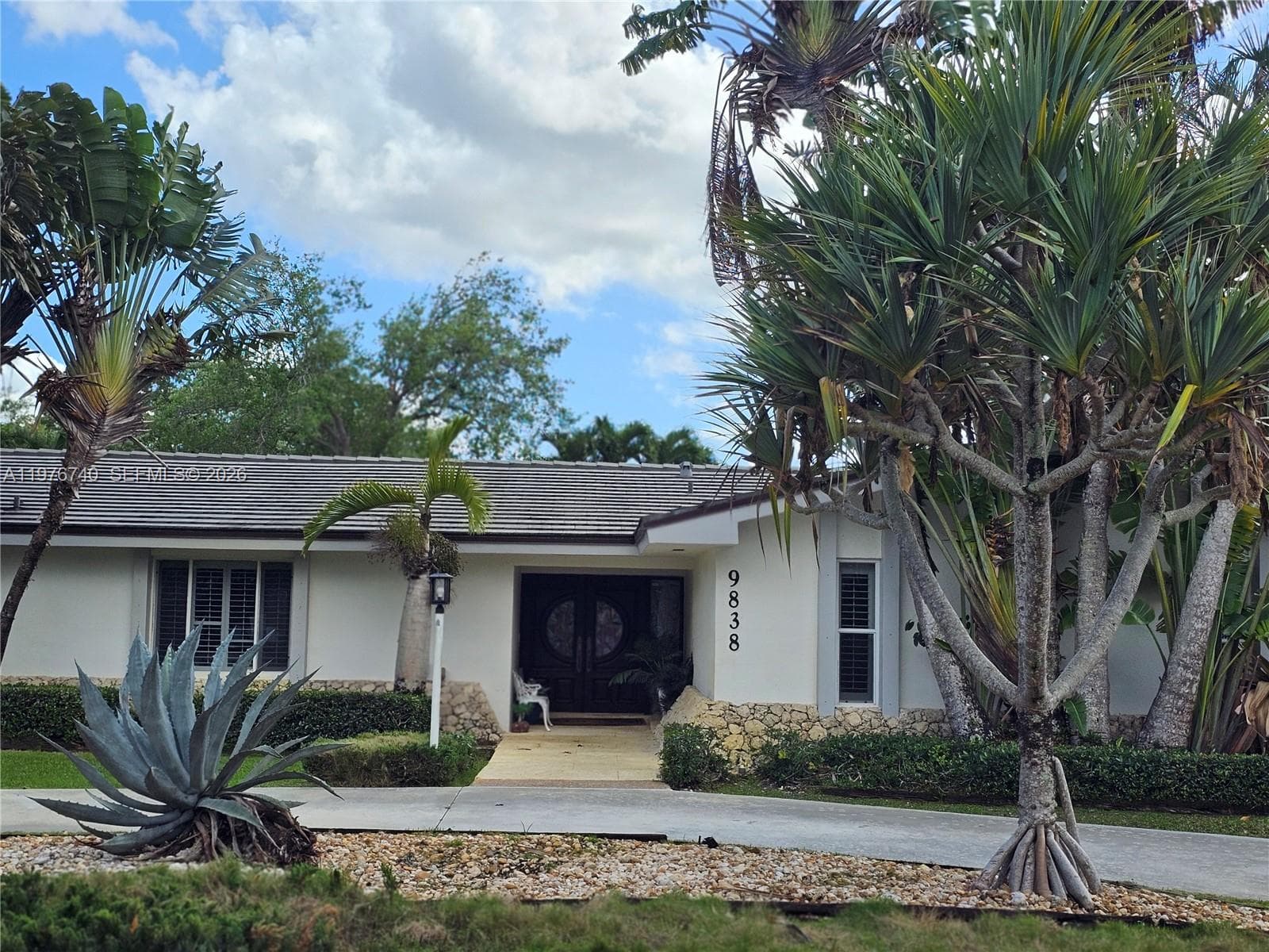 9838 SW 94th Ter, Miami FL 33176 photo 2
