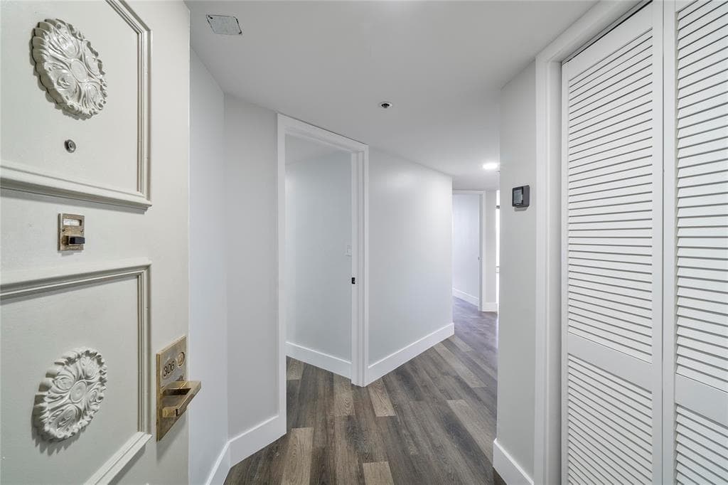 300 Three Islands Boulevard # 306, Hallandale Beach FL 33009 photo 3