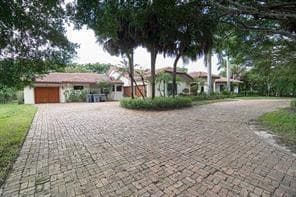 8208 Twin Lake Drive, Boca Raton FL 33496 photo 2