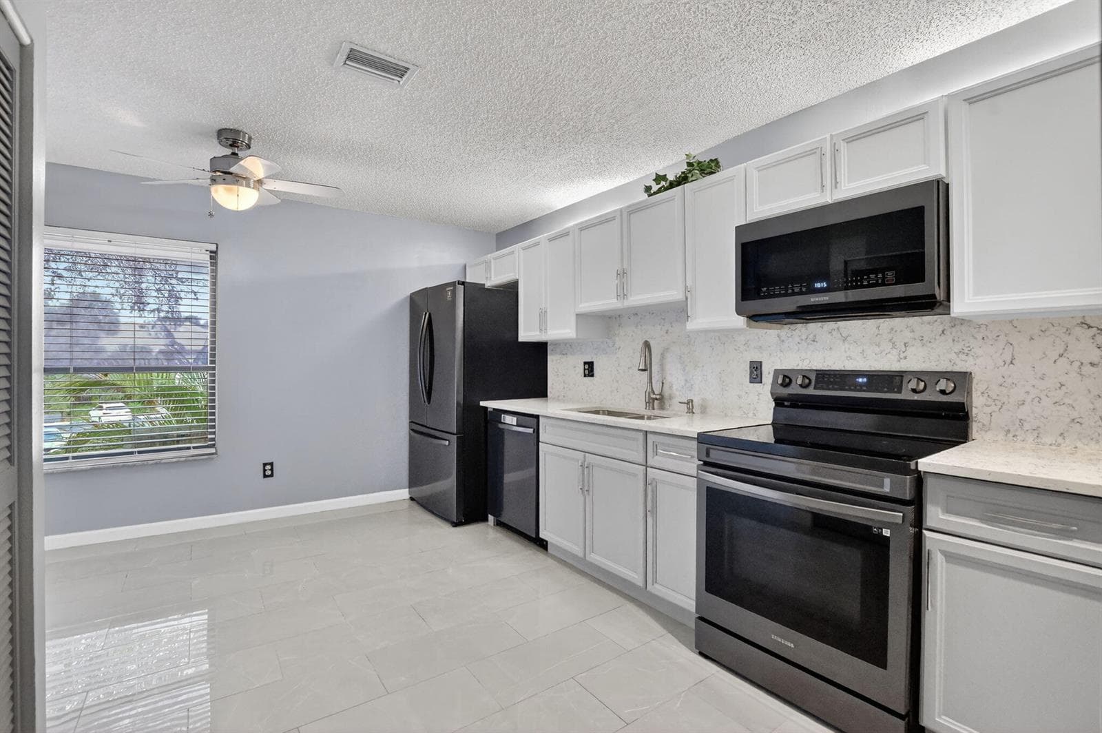 9364 Sable Ridge Circle # B, Boca Raton FL 33428 photo 2
