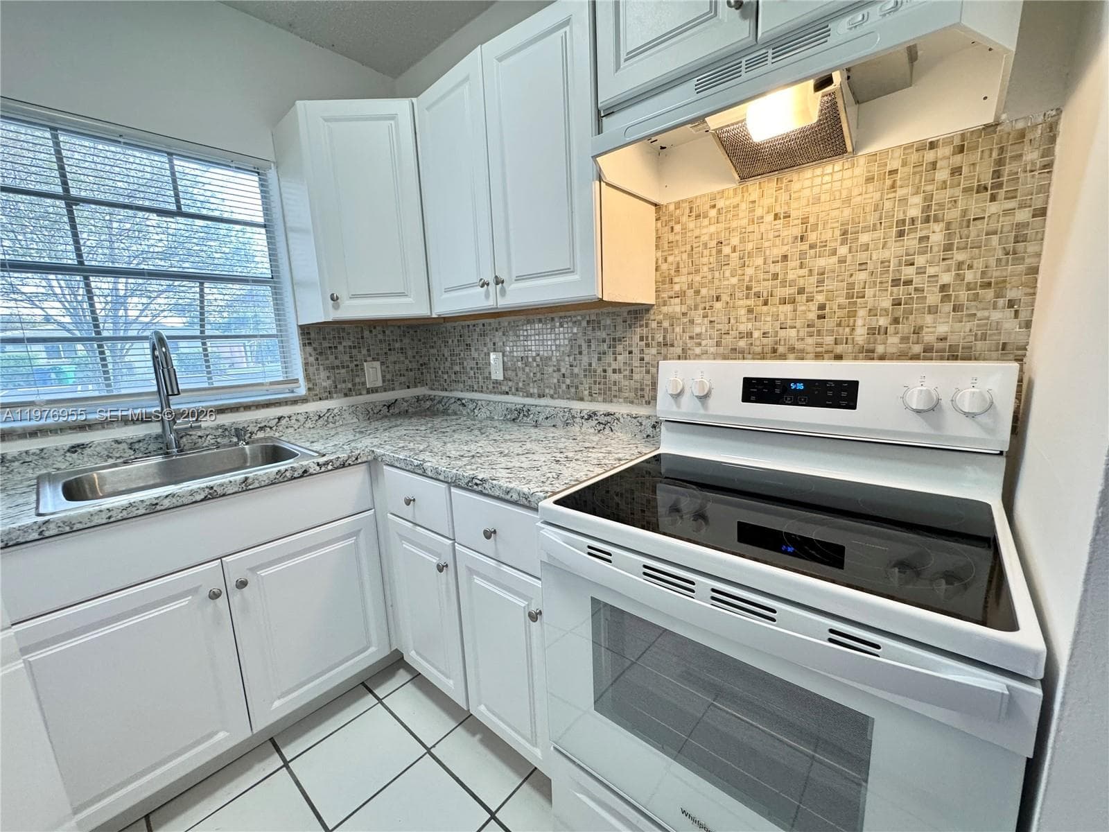 4140 Woodside Dr # 107, Coral Springs FL 33065 photo 2