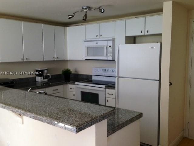 2740 SW 28th Ter # 304, Miami FL 33133 photo 3
