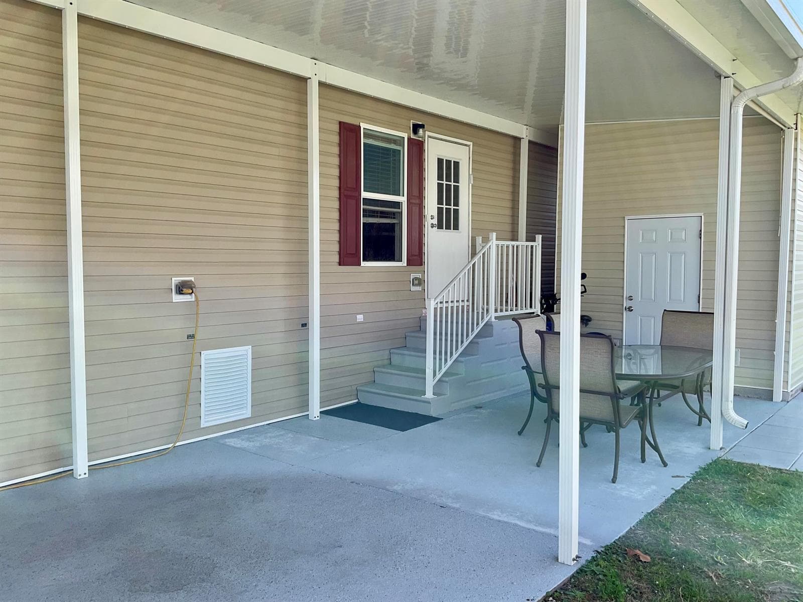 106 Sandhill Boulevard, Fort Pierce FL 34982 photo 2