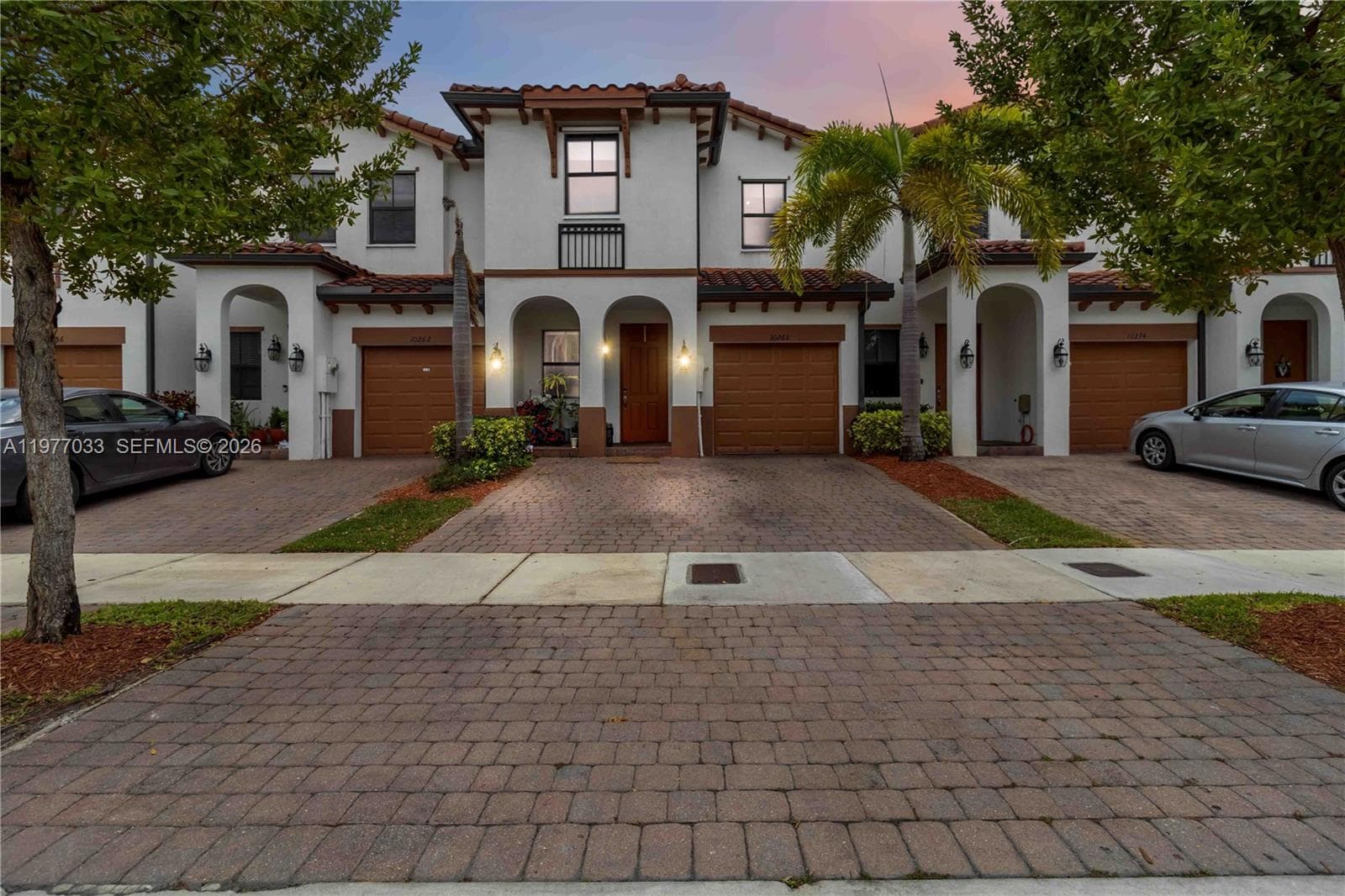 10268 NW 88th Ter, Doral FL 33178 photo 2