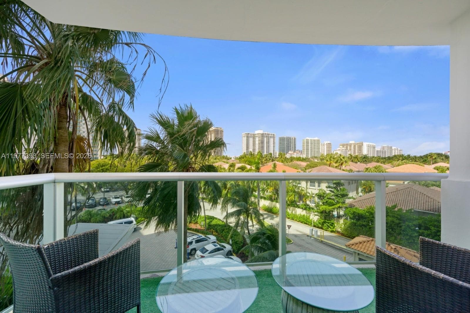 19370 Collins Ave # 422, Sunny Isles Beach, FL 33160 photo 2