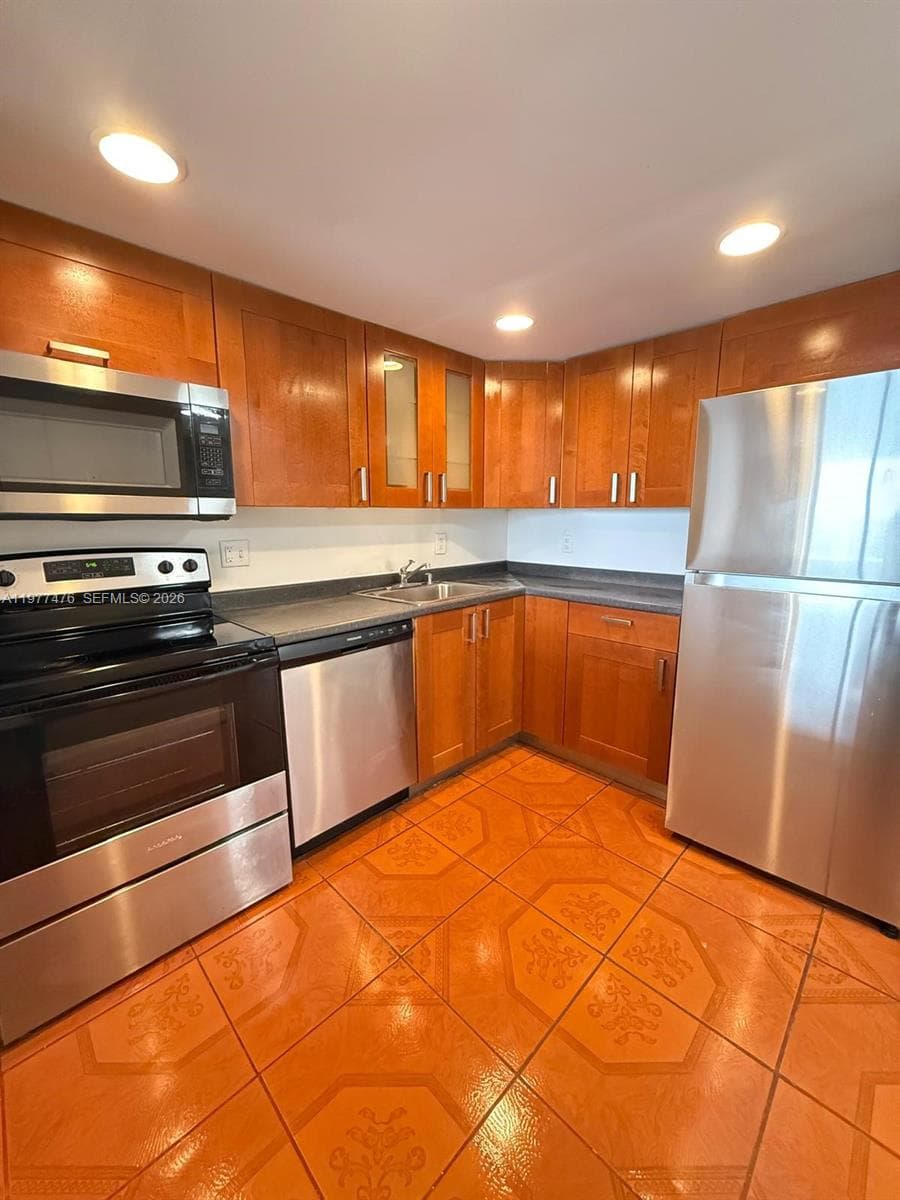13499 Biscayne Blvd # 1114, North Miami FL 33181 photo 3