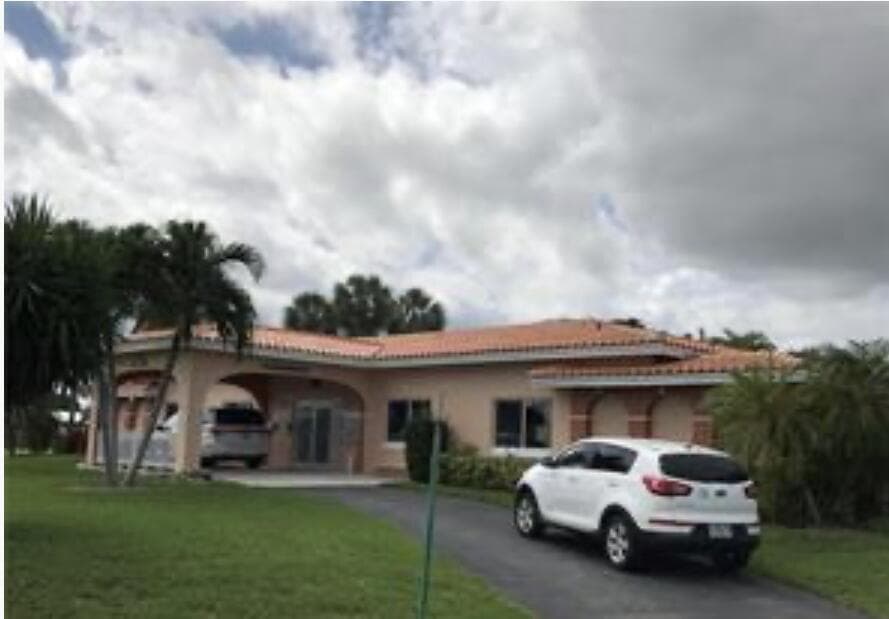 4803 Highland Drive, Tamarac FL 33319 photo 4