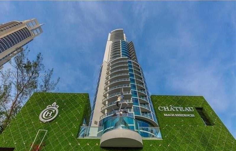 17475 Collins Ave # 904, Miami Beach FL 33160 photo 2