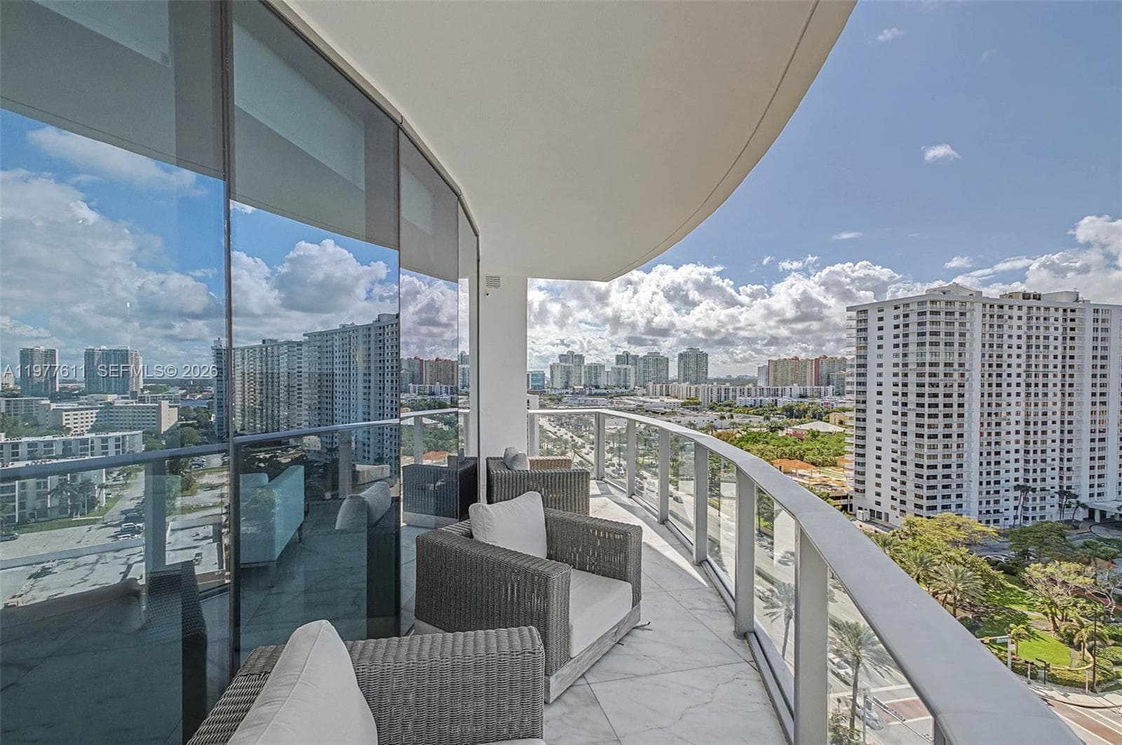 17475 Collins Ave # 904, Miami Beach FL 33160 photo 4