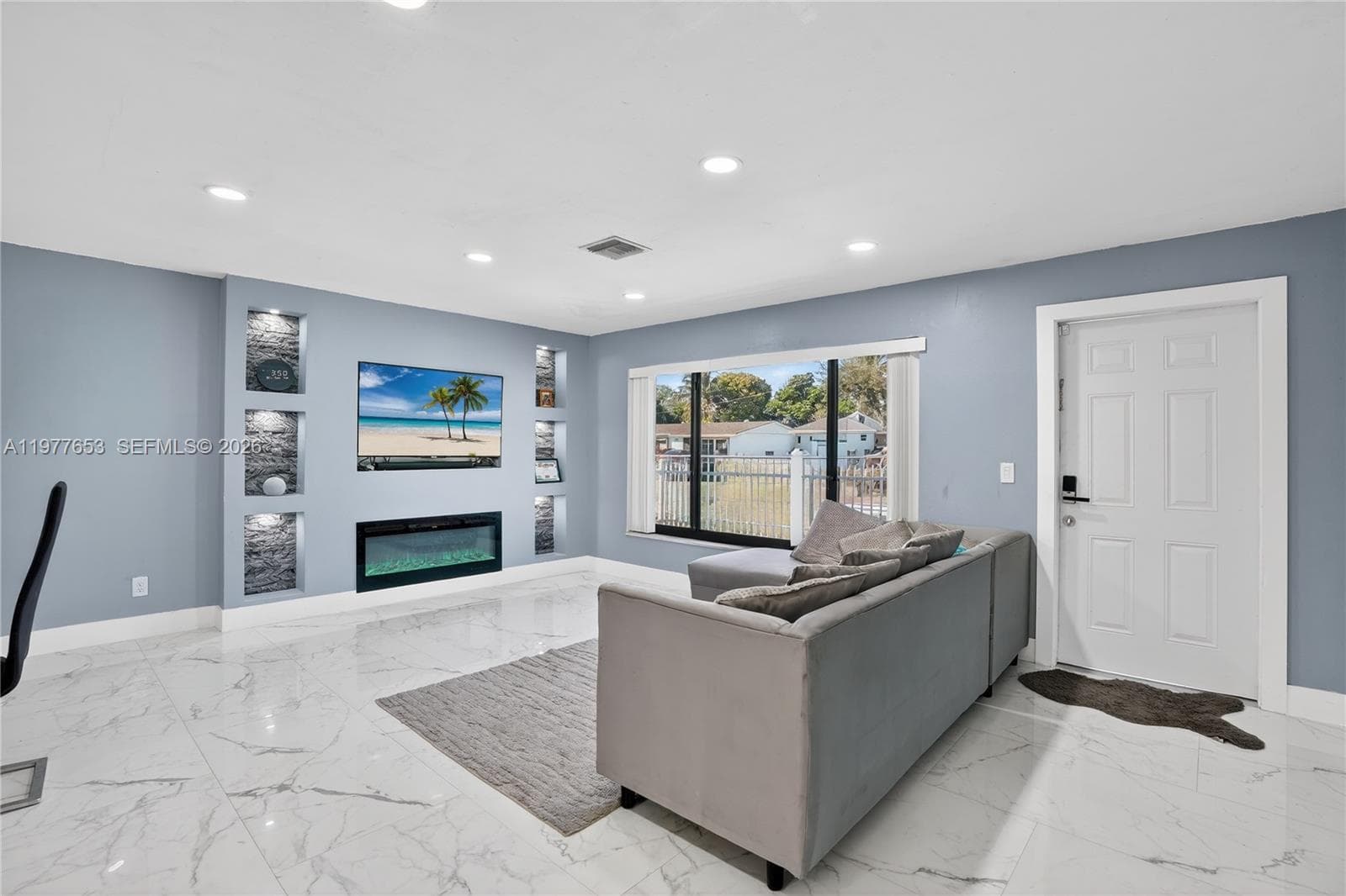 1318 13th St, West Palm Beach FL 33401 photo 4