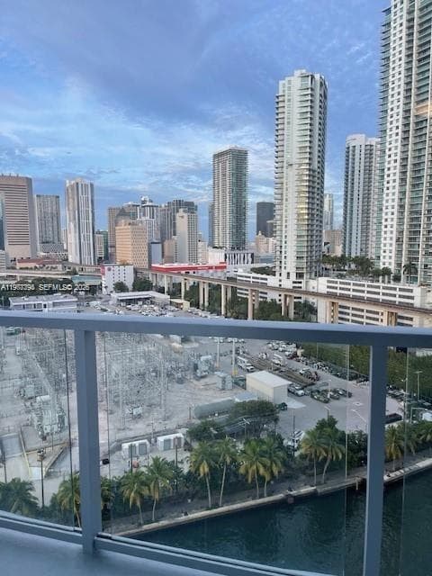 185 SW 7th St # 1605, Miami FL 33130 photo 3