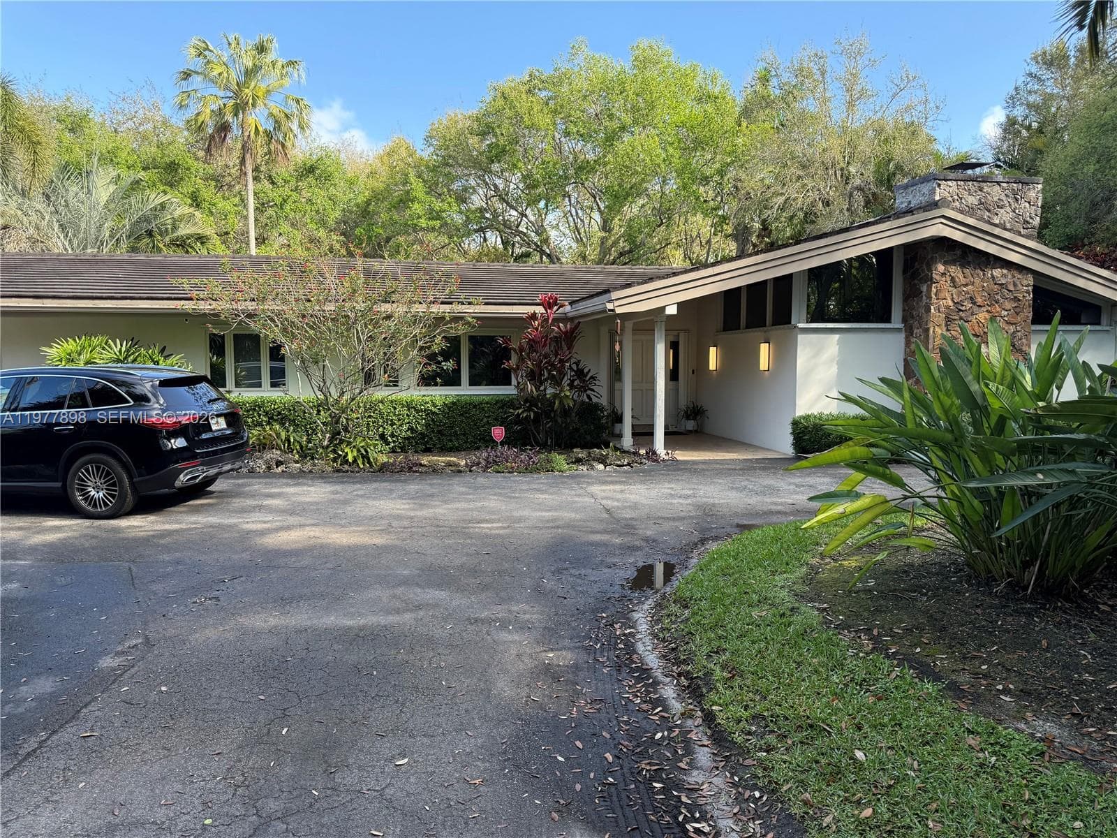 6399 SW 100th St, Pinecrest FL 33156