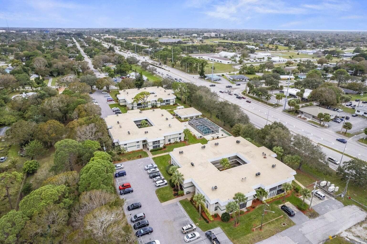 2302 Sunrise Boulevard # 206, Fort Pierce FL 34982 photo 2