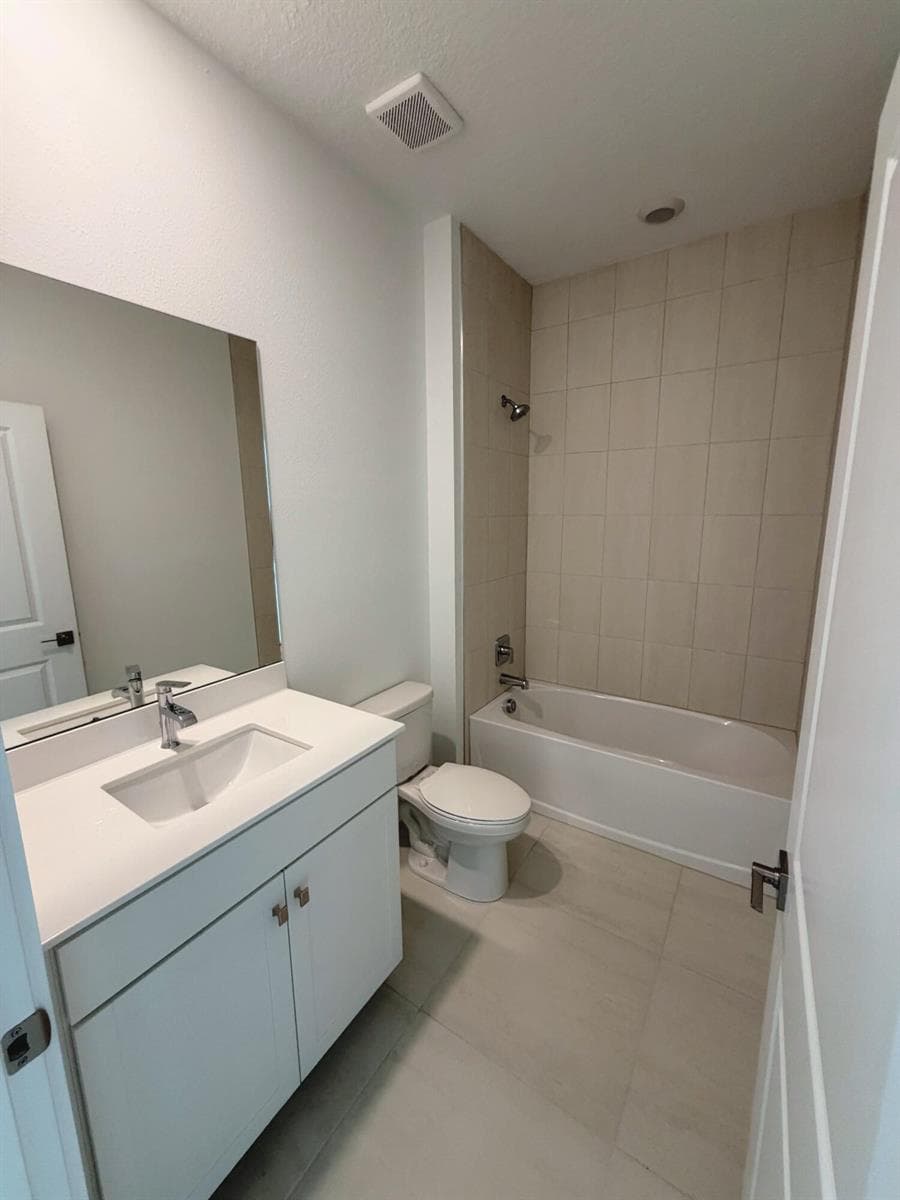 6570 SE Park Trace Drive, Stuart FL 34997 photo 3