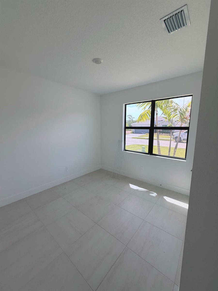 6570 SE Park Trace Drive, Stuart FL 34997 photo 4