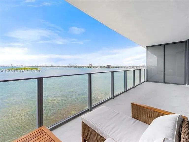700 NE 24TH ST # 606, Miami FL 33137 photo 3