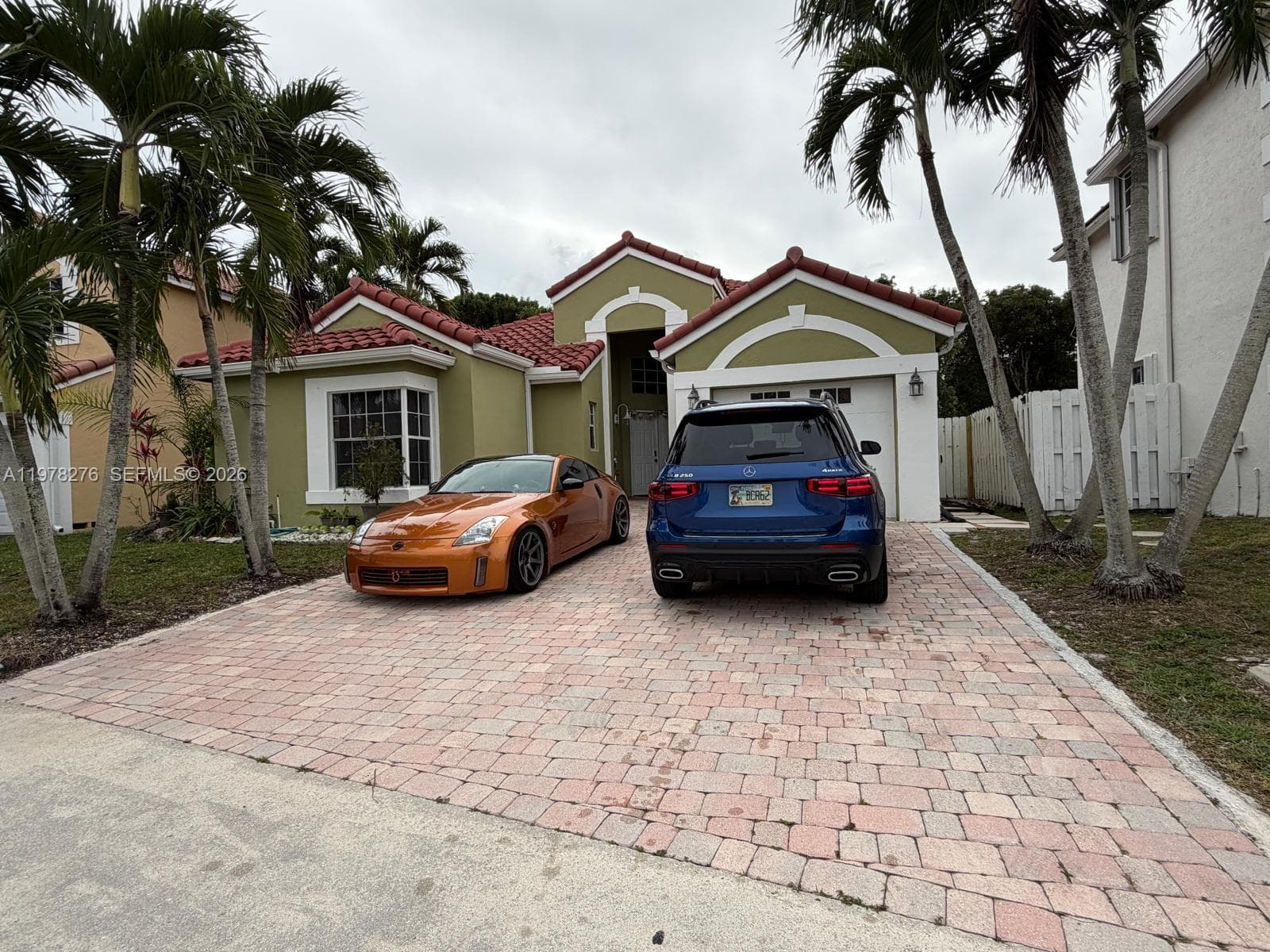 400 Somerset Way, Weston FL 33326