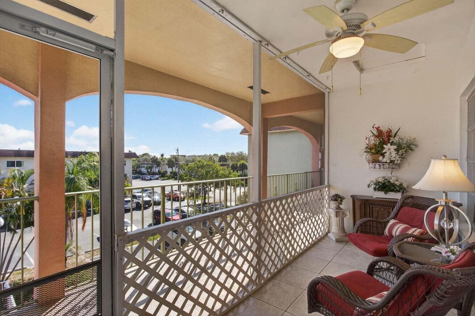 100 SE 6th Avenue # 303, Pompano Beach FL 33060 photo 4