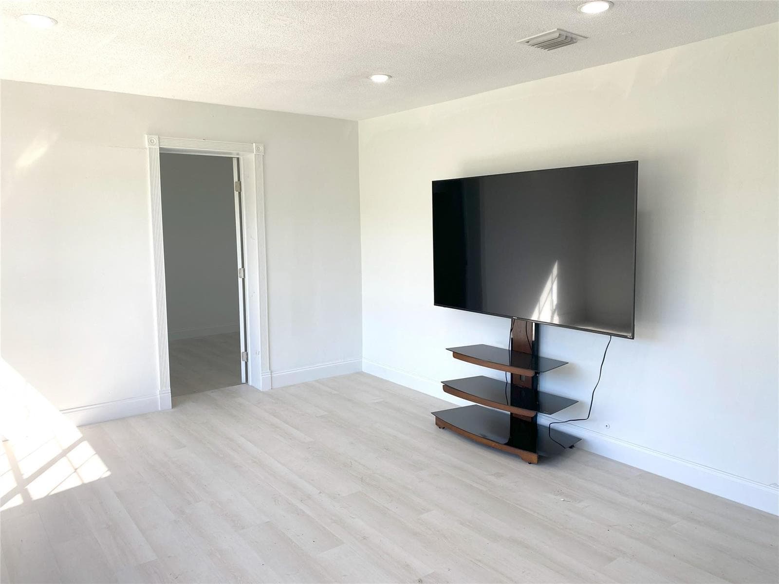320 NW 4th Avenue # 1, Deerfield Beach FL 33441 photo 3
