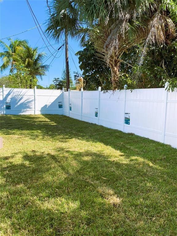 320 NW 4th Avenue # 4, Deerfield Beach FL 33441 photo 2