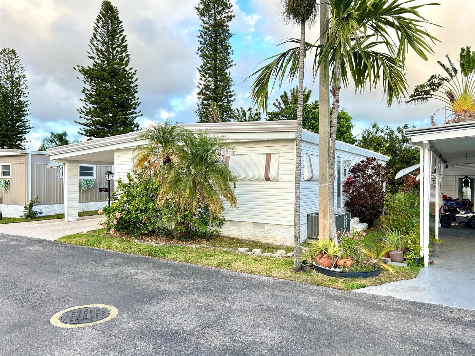 1541 S 32nd Avenue, Hollywood FL 33021 photo 2