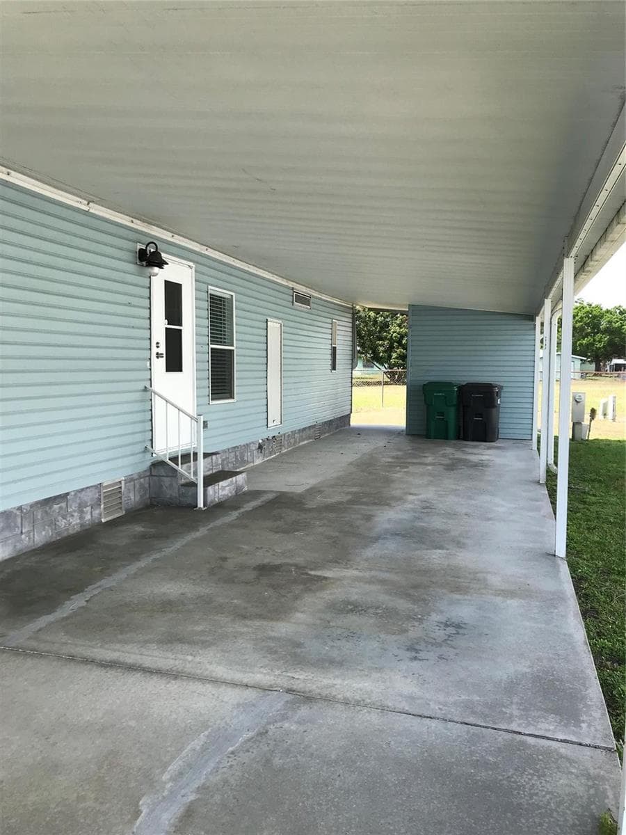 1703 SW 35th Circle, Okeechobee FL 34974 photo 2