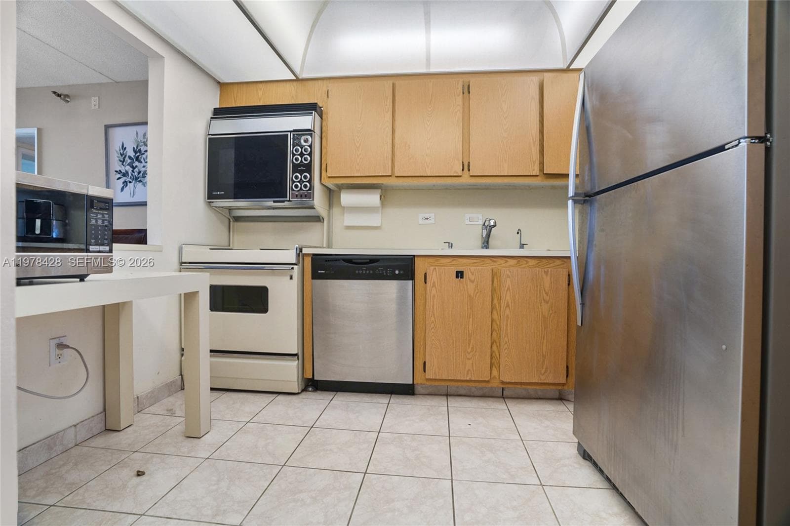 20515 E Country Club Dr # 849, Aventura FL 33180 photo 5