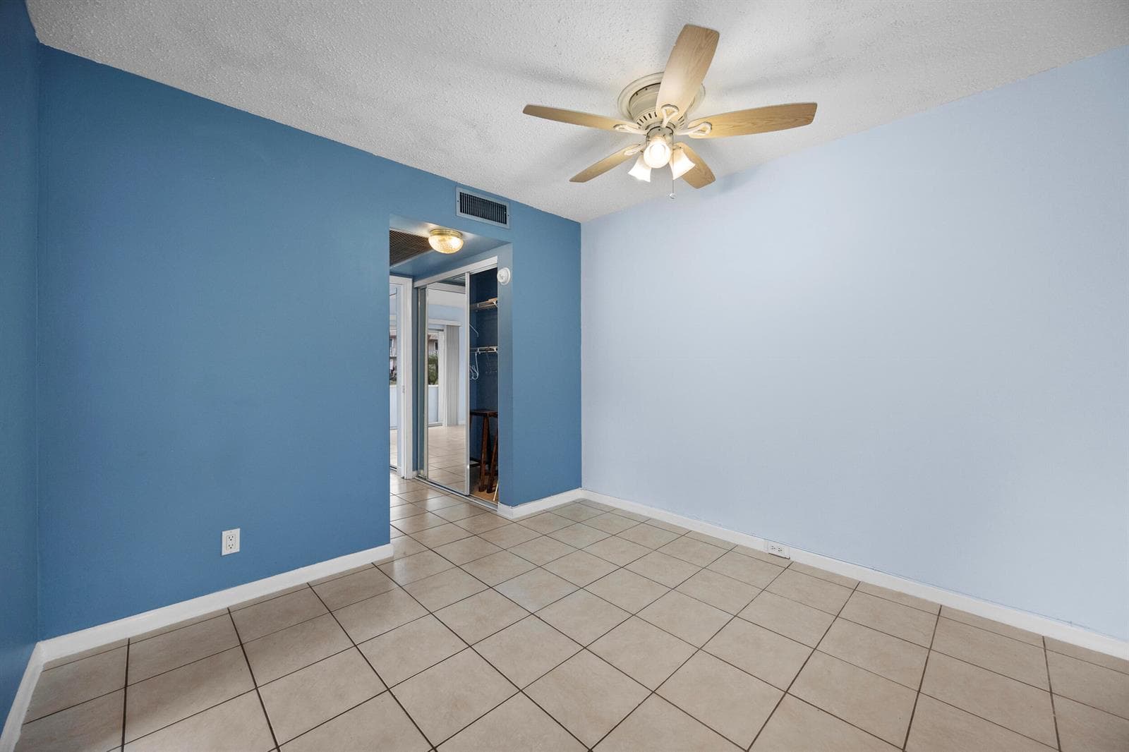 35 Sussex B, West Palm Beach FL 33417 photo 5