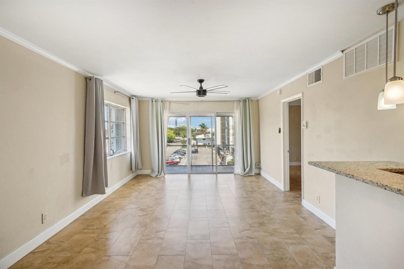3040 NE 16th Avenue # 402, Oakland Park FL 33334 photo 3