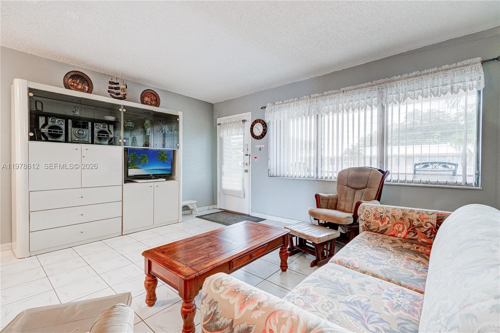 800 SW 10th Ter # 20T, Hallandale Beach FL 33009 photo 4