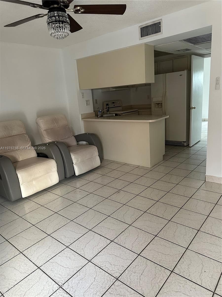 2194 W 60th St # 22213, Hialeah FL 33016 photo 3