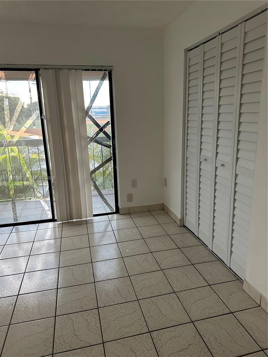 2194 W 60th St # 22213, Hialeah FL 33016 photo 5