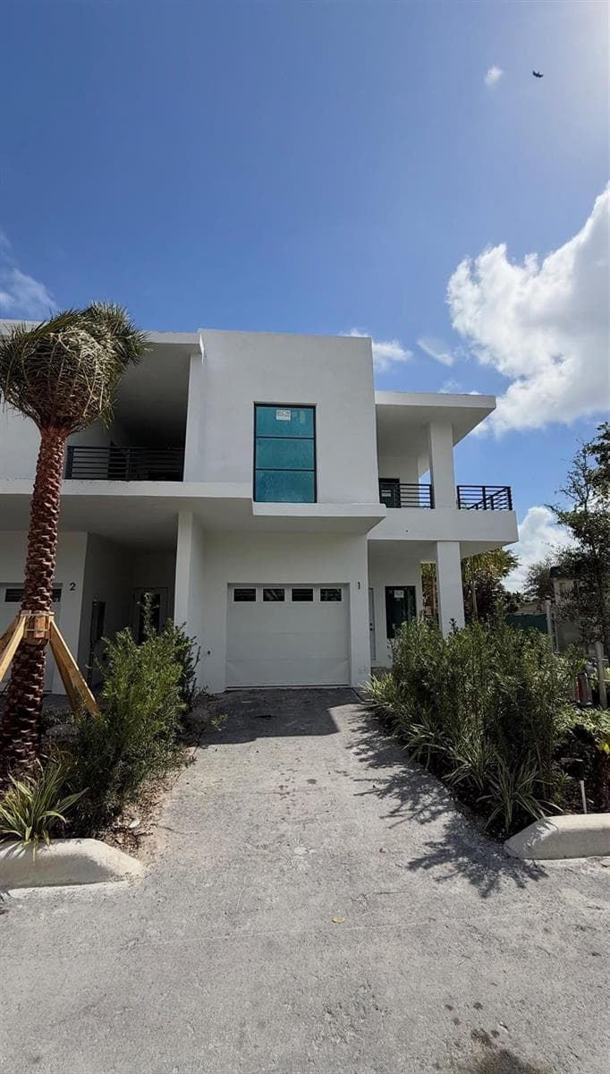 2511 Pierce Street # 3, Hollywood FL 33020 photo 2