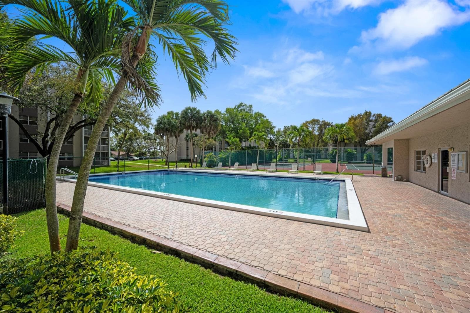 8735 Ramblewood Drive # 409, Coral Springs FL 33071 photo 3