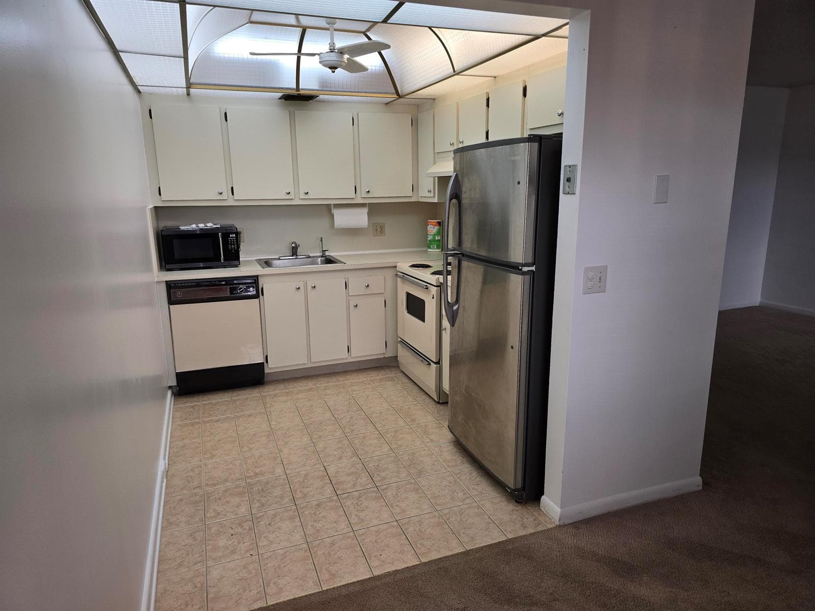 551 SW 135 Avenue # 216b, Pembroke Pines FL 33027 photo 5
